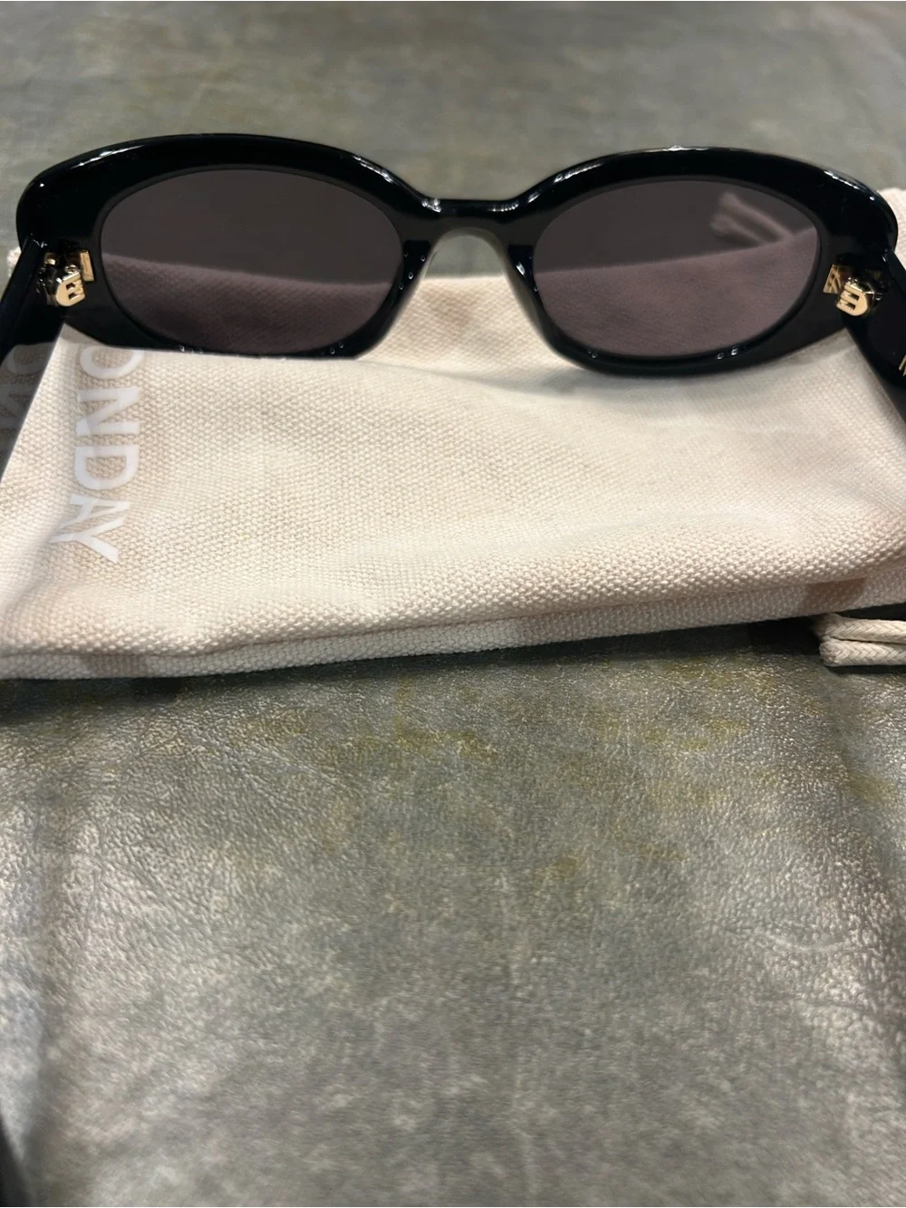 Monday ES VEDRA SUNGLASSES - BLACK